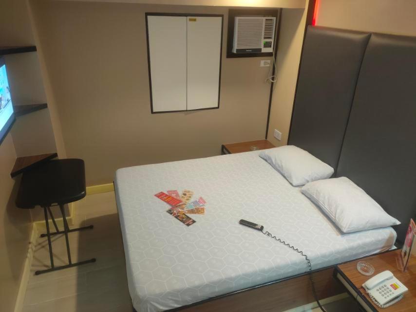 Hotel Sogo Macapagal Paranaque City Экстерьер фото