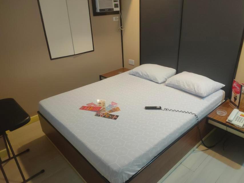 Hotel Sogo Macapagal Paranaque City Экстерьер фото