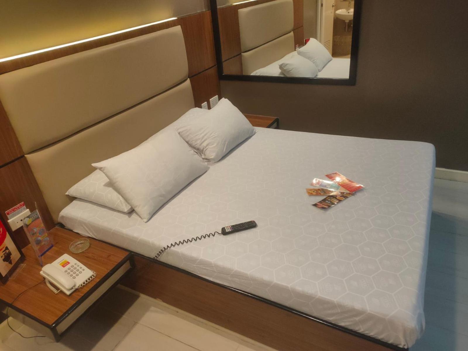Hotel Sogo Macapagal Paranaque City Экстерьер фото
