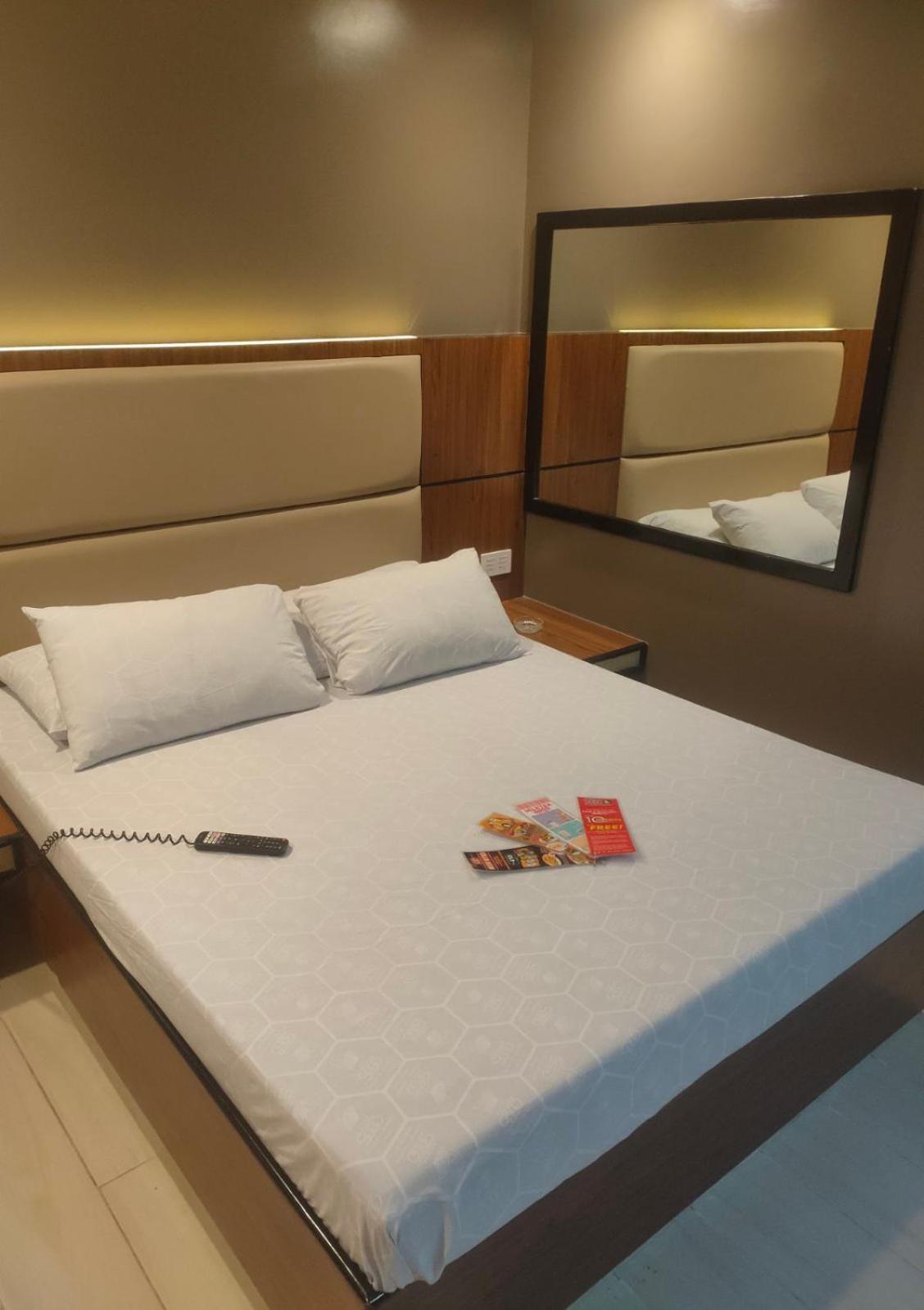 Hotel Sogo Macapagal Paranaque City Экстерьер фото